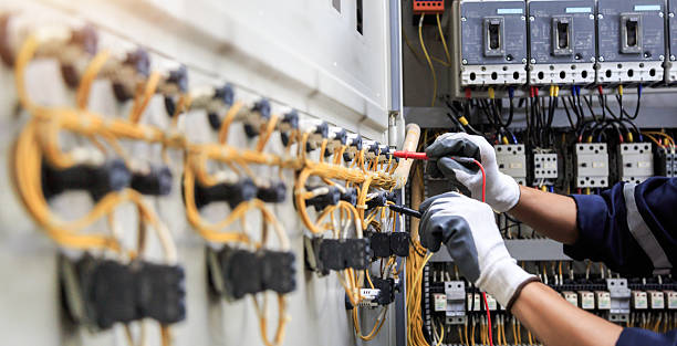 Professional Electrician technician working in Albany, IN